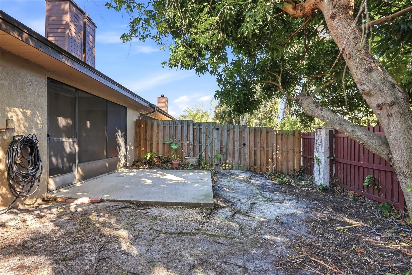 LAKE SEMINOLE VILLAGE - Residential