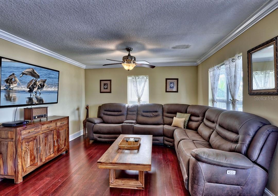 Casas a venda 2 - Jen Dantas 5433 ESSEX AVENUE S