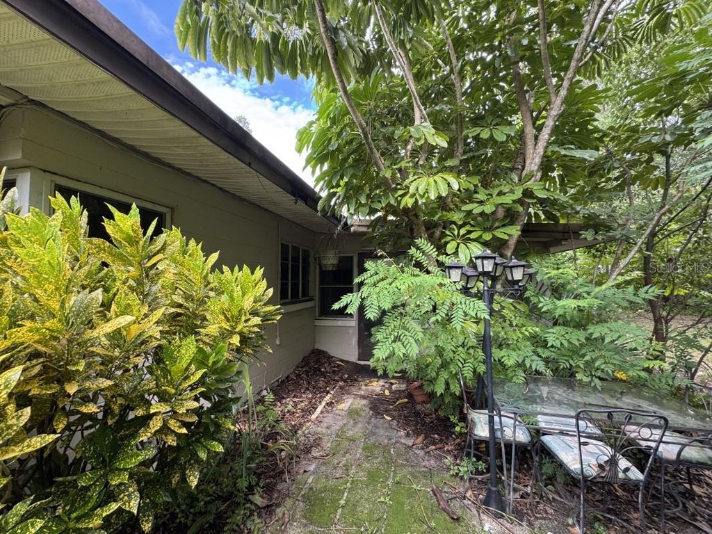 Photo of 1822 Greenwich Avenue, Winter Park, FL 32789 (MLS # A4669605)