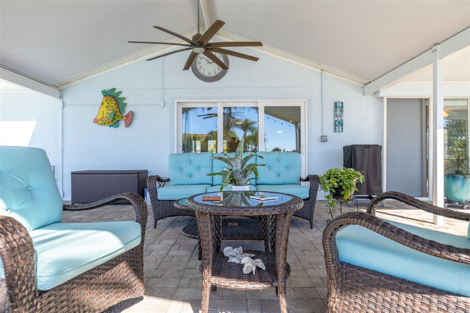 FLOR A MAR - Residential