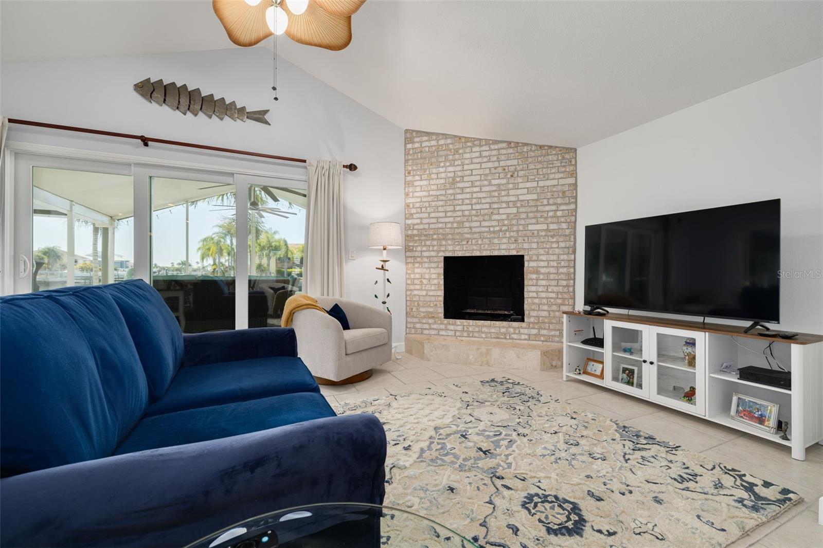 FLOR A MAR - Residential