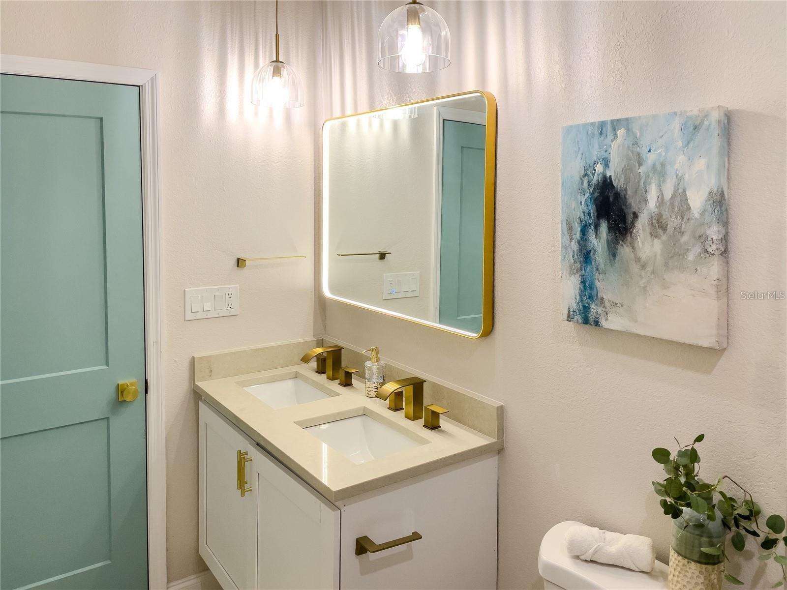 GOLDEN ESTATES - Residential