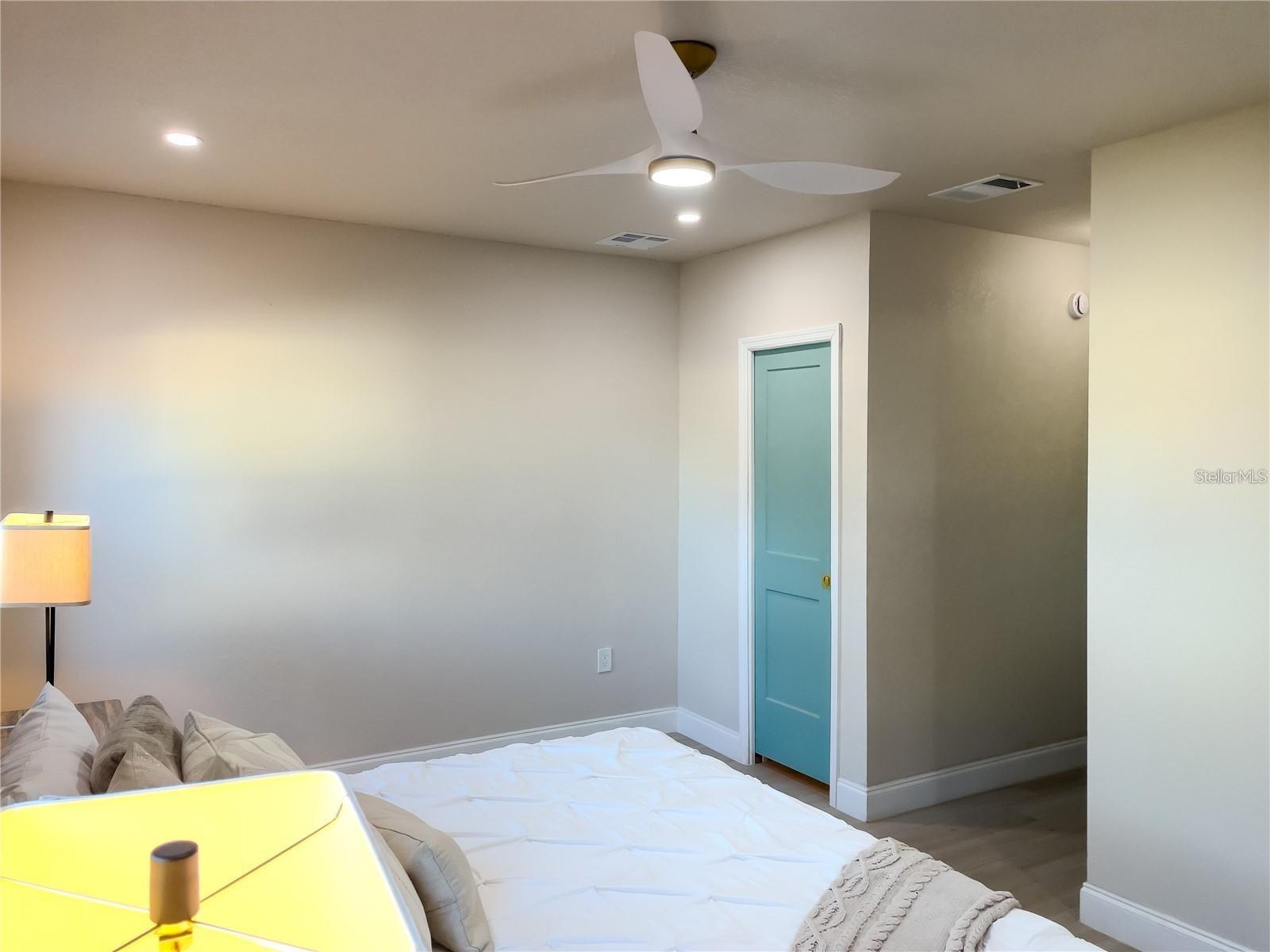 GOLDEN ESTATES - Residential