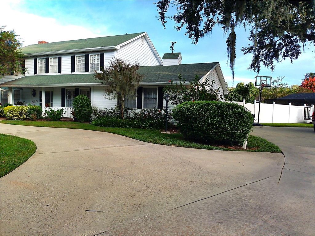 Photo of 116 Elm Court, Lakeland, FL 33813 (MLS # L4956623)