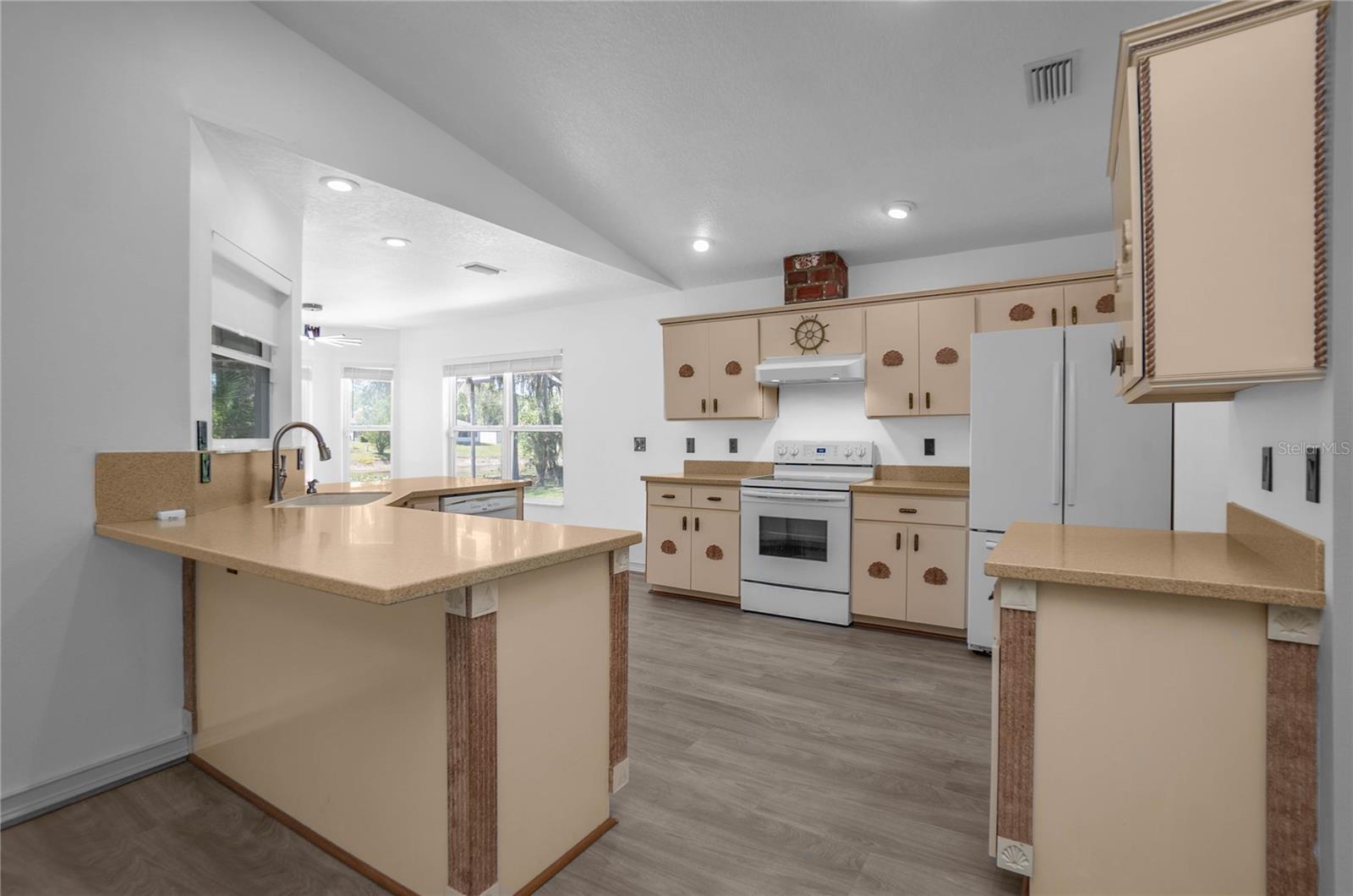 MOORINGS AT POINT O WOODS PH 02 - Residential
