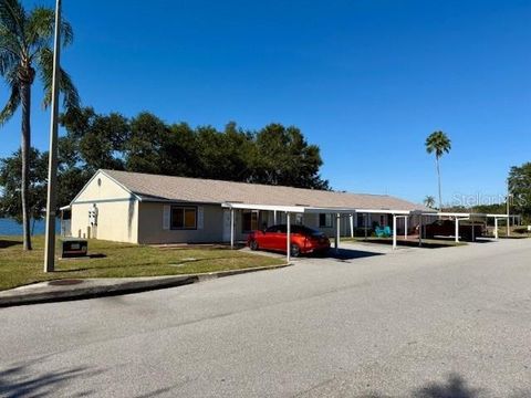Photo of 207 Winter Ridge Boulevard #4, Winter Haven, FL 33881 (MLS # P4936941)