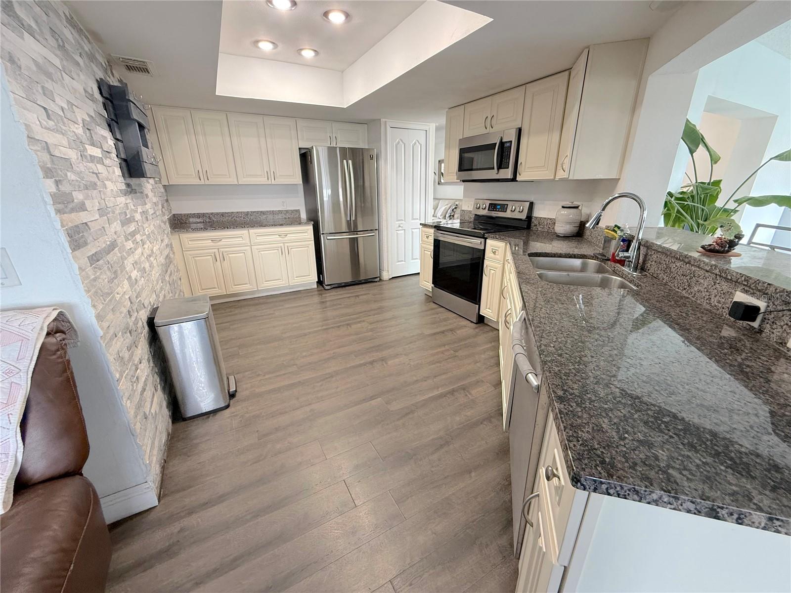 DELTONA LAKES UNIT 07 - Residential