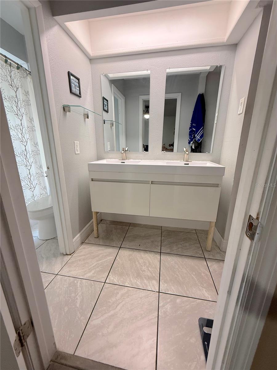 DELTONA LAKES UNIT 07 - Residential