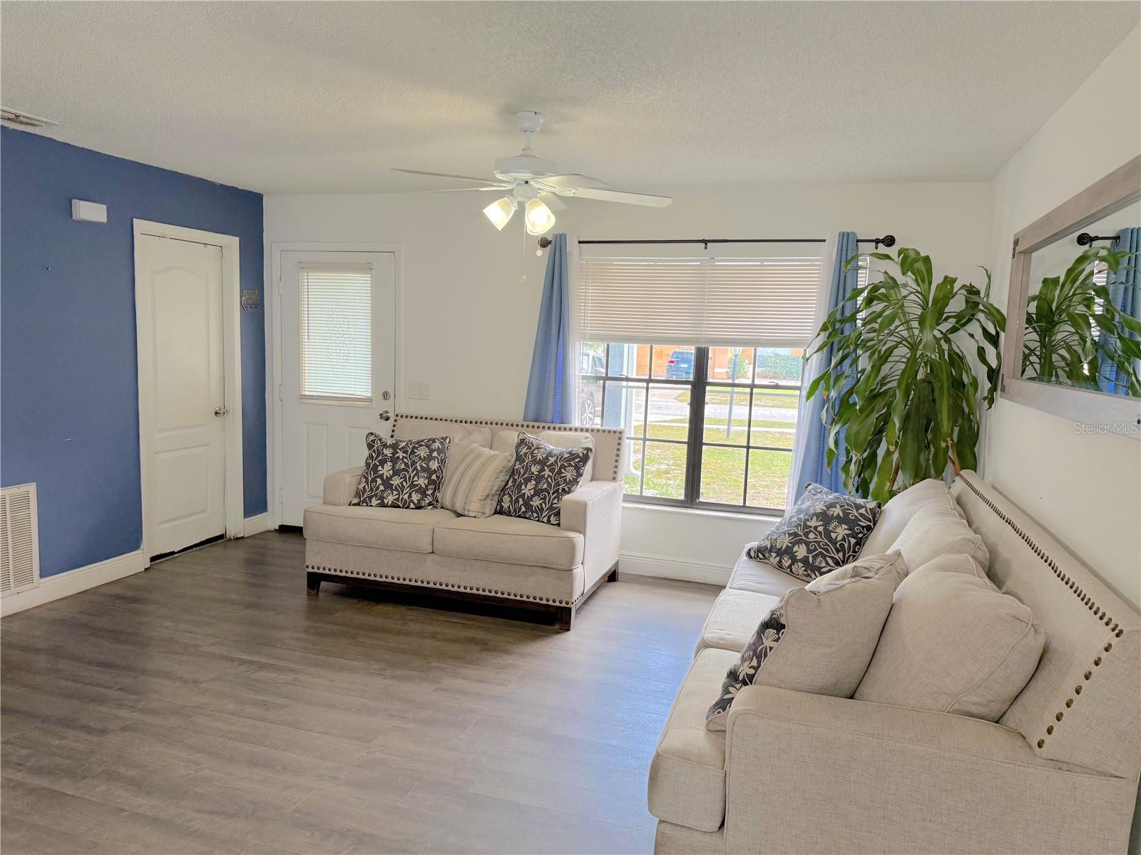 DELTONA LAKES UNIT 07 - Residential