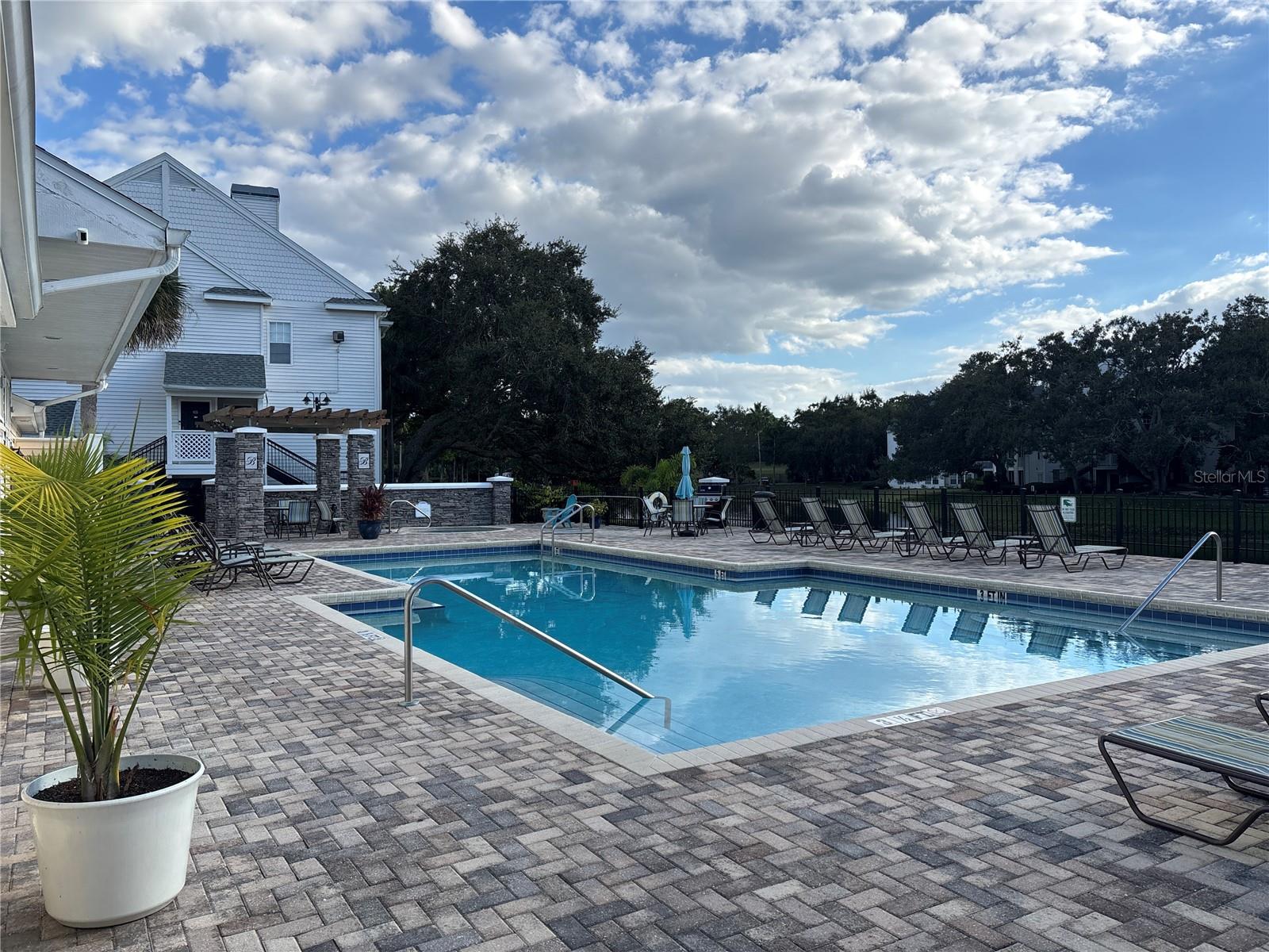 BENTLEY AT COBBS LANDING CONDO THE - Residential Lease