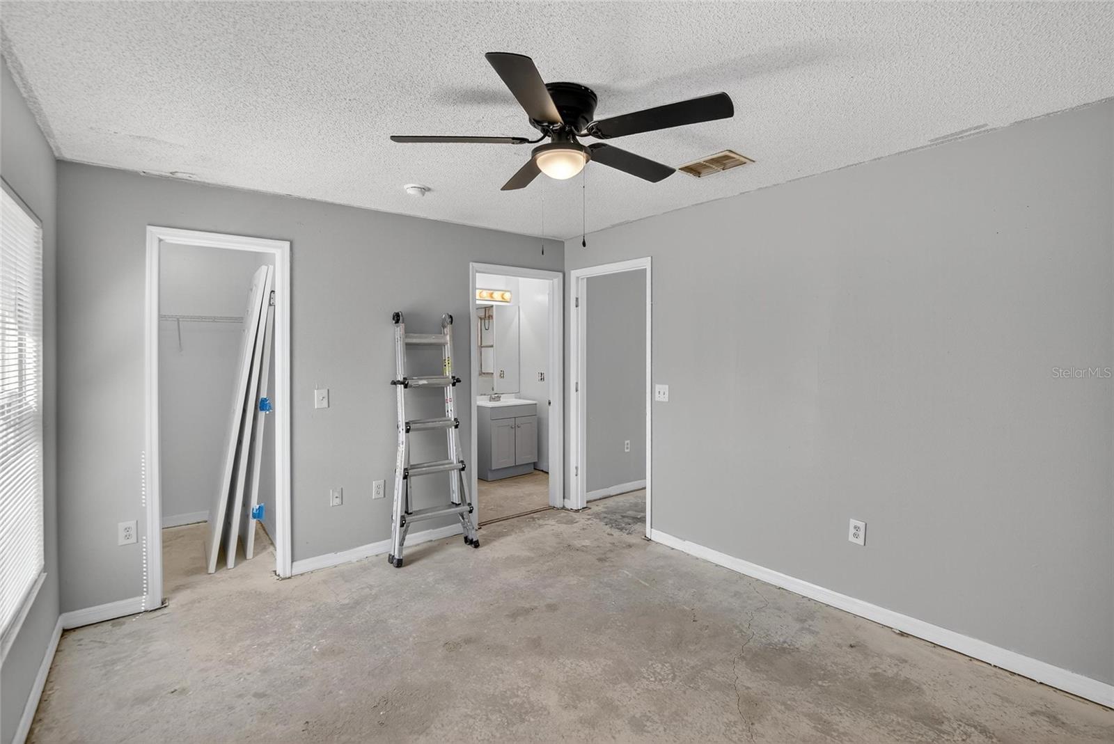 ROYAL PALMS PH 02 - Residential