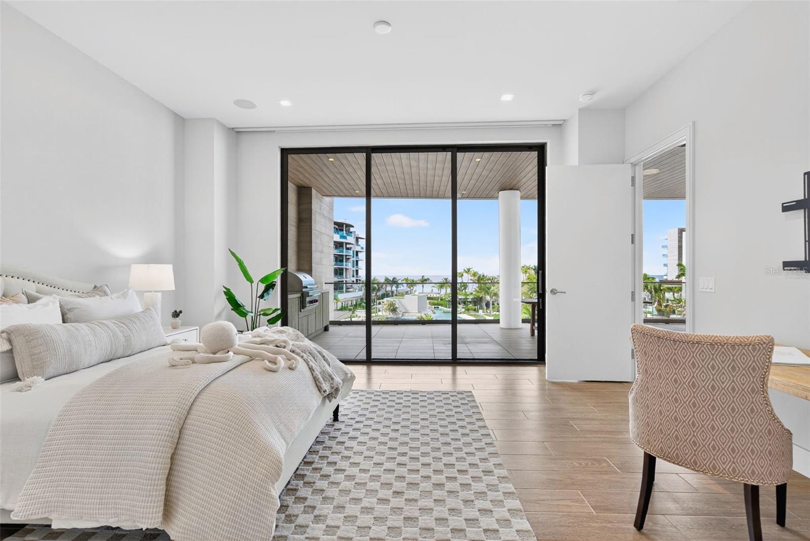 ST. REGIS LONGBOAT KEY - Residential