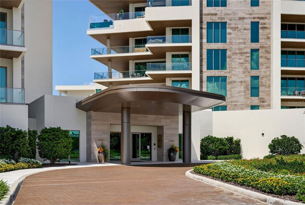 Photo of 1591 Gulf Of Mexico Drive #314, Longboat Key, FL 34228 (MLS # A4665800)