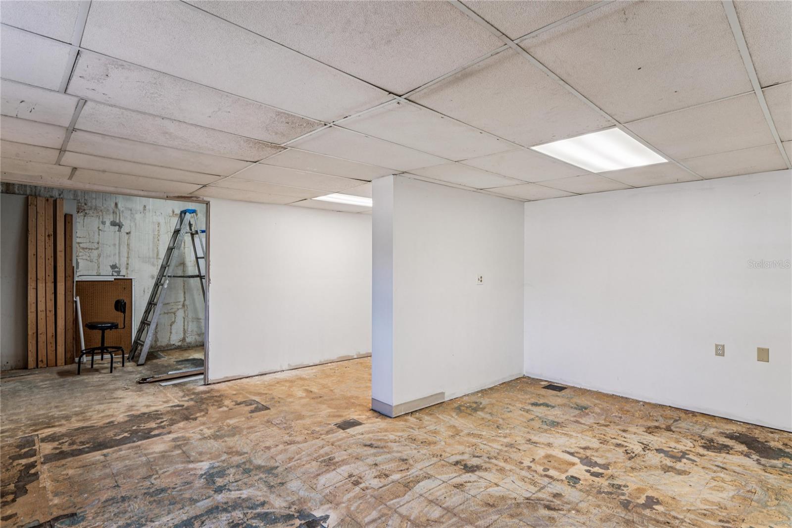 RIDGE MANOR FARMS - Commercial Sale