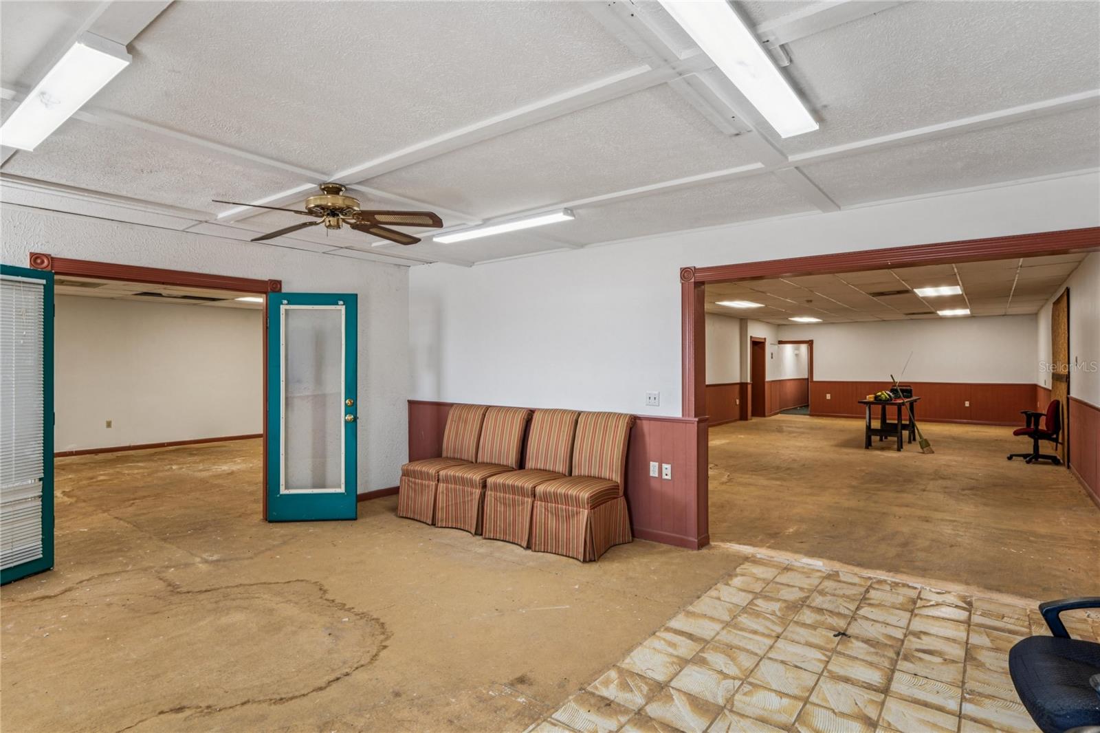 RIDGE MANOR FARMS - Commercial Sale