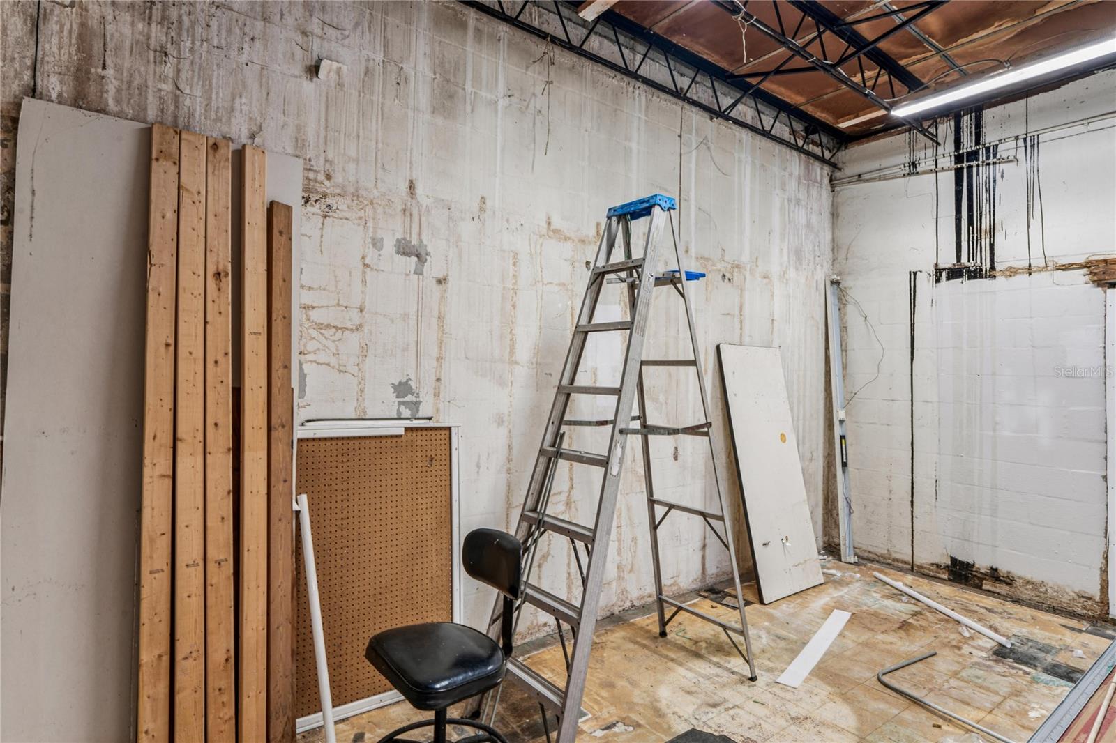 RIDGE MANOR FARMS - Commercial Sale