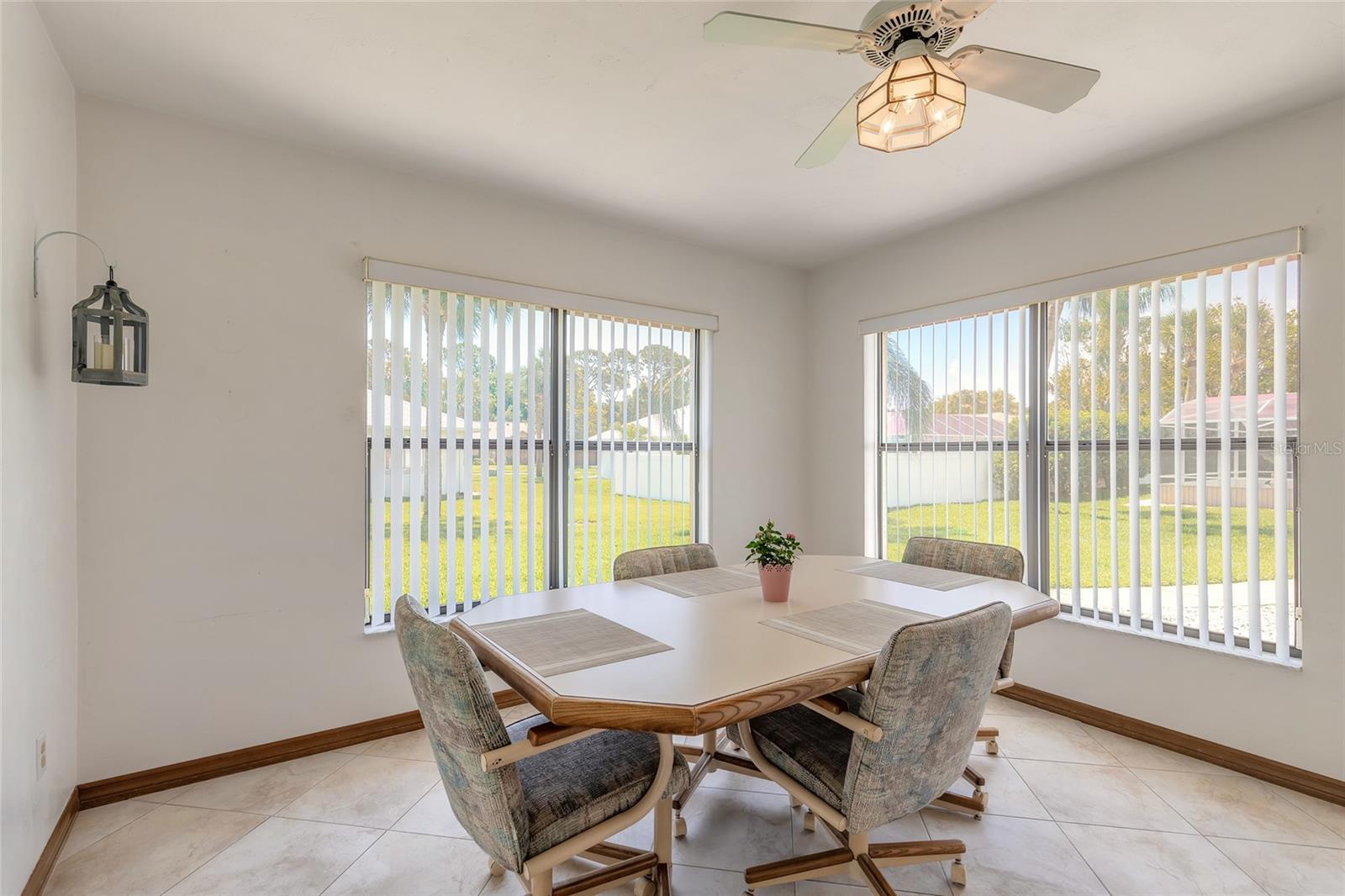 WOODLAKE - Residential