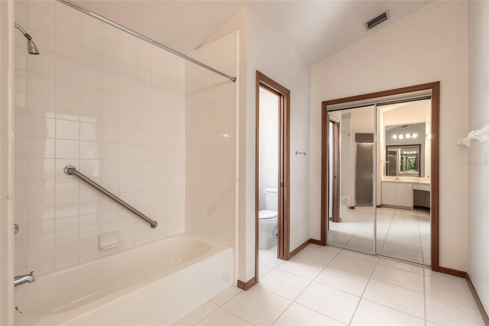 WOODLAKE - Residential