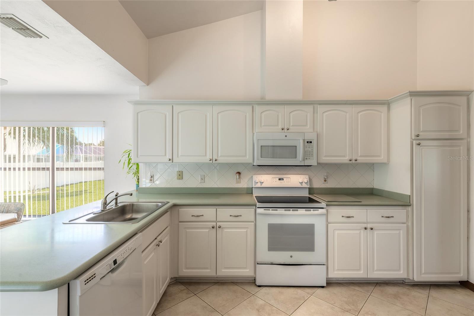 WOODLAKE - Residential