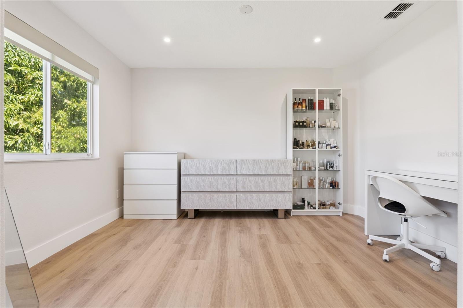 CYPRESS CHASE - Residential