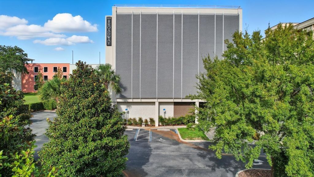 Photo of 302 SE Broadway Street #460, Ocala, FL 34471 (MLS # OM710918)