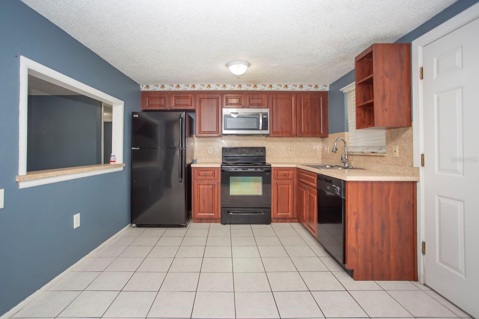 TANGLEWOOD TERRACE - Residential Lease