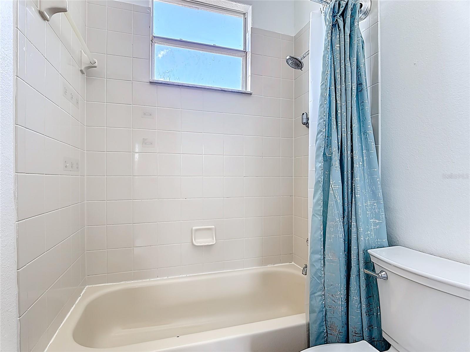 EAGLES NEST AT THE OAKS - Residential