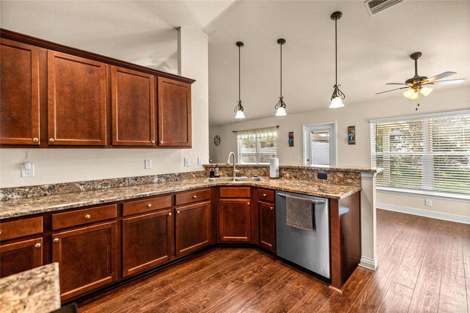 MAGNOLIA RIDGE - Residential