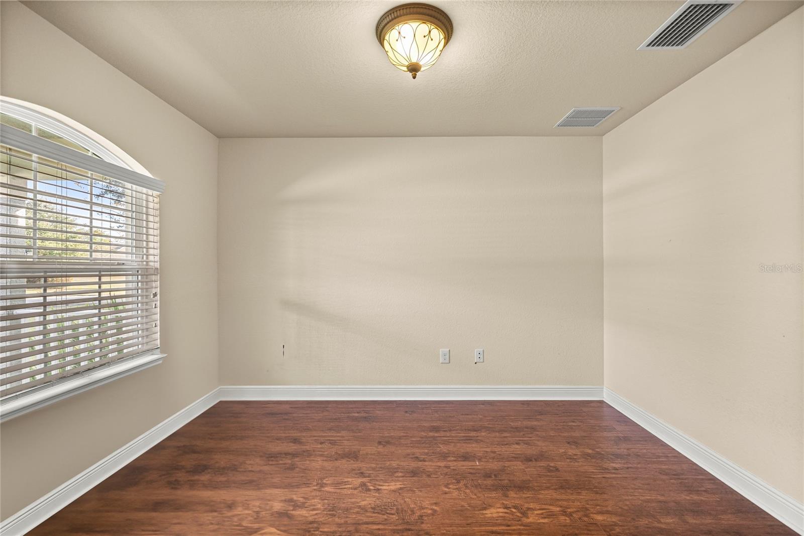 MAGNOLIA RIDGE - Residential