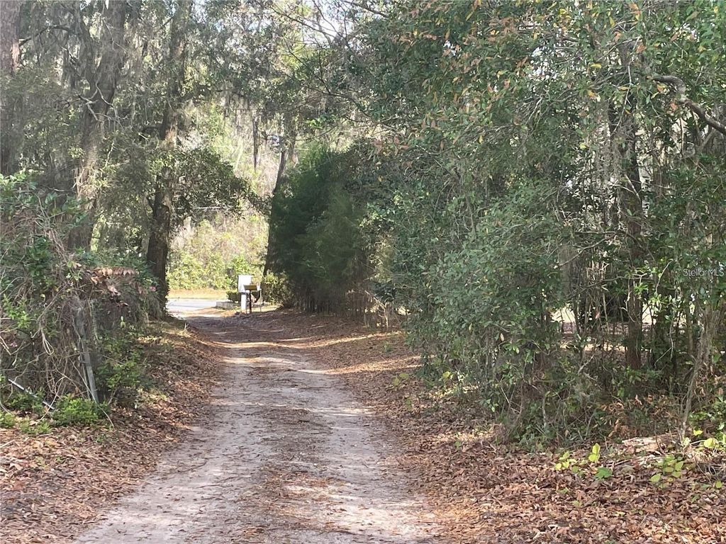 Photo of 3726 NW 69th Street, Gainesville, FL 32606 (MLS # GC529170)