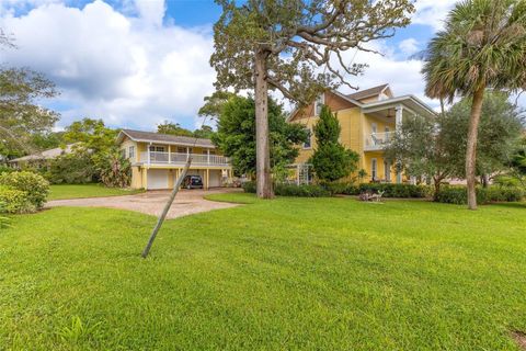 A home in DAYTONA BEACH