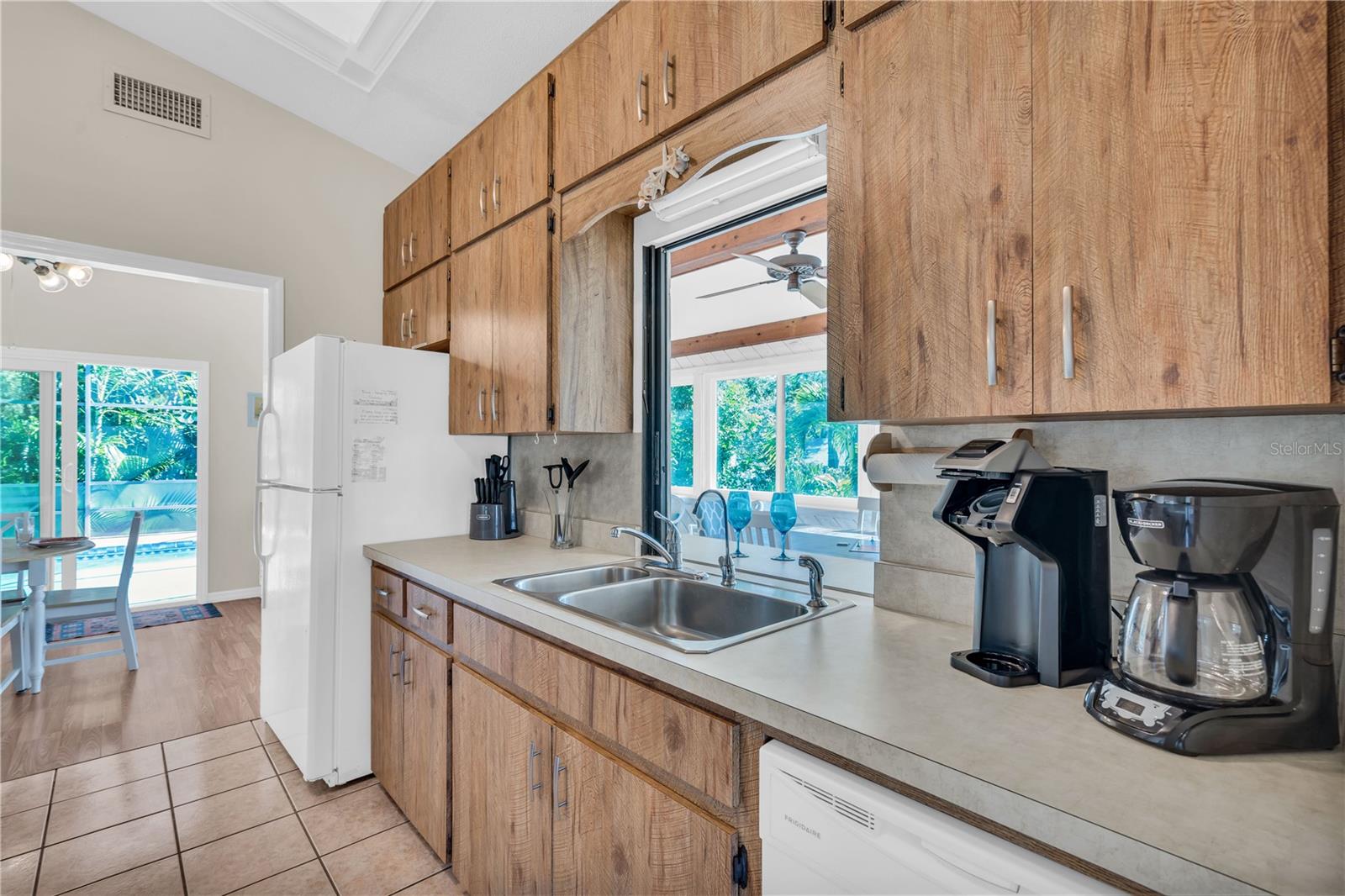BAY POINT CORR OF - Residential Lease