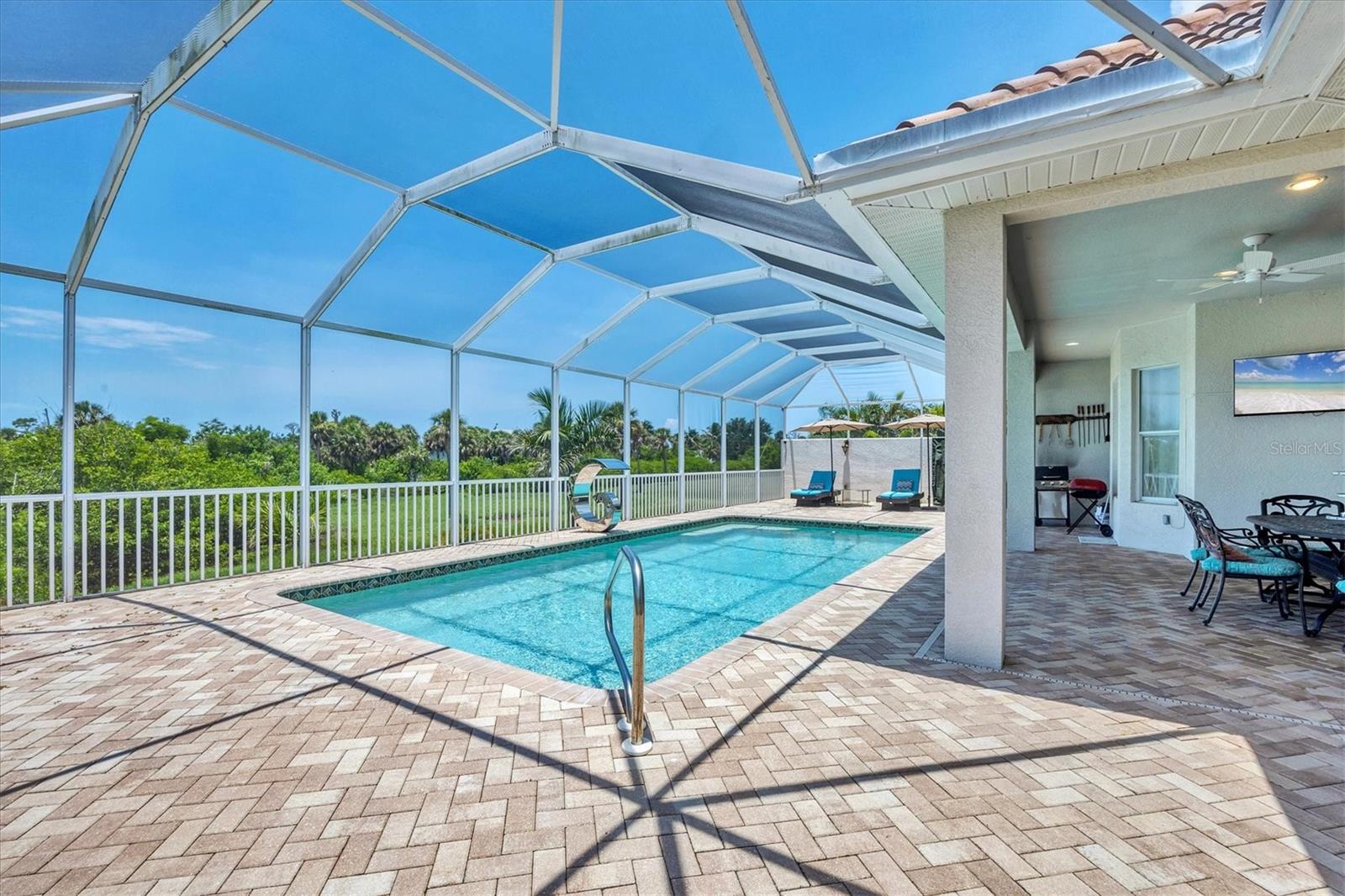 CAPE HAZE WINDWARD - Residential