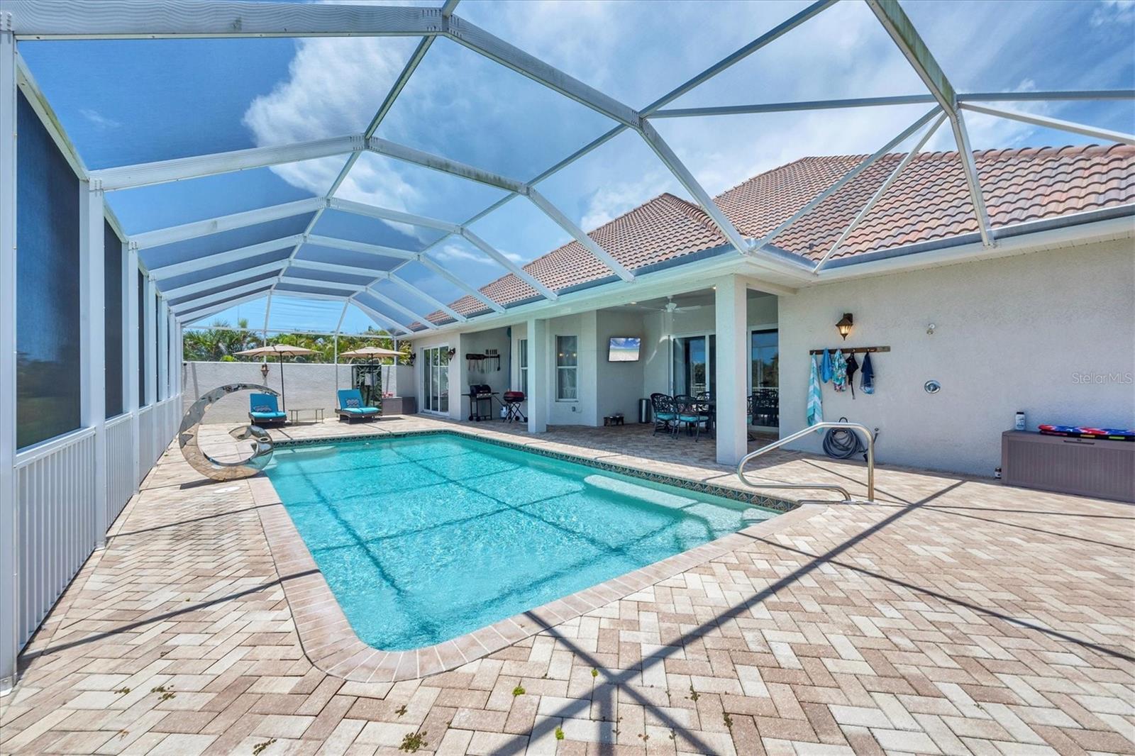 CAPE HAZE WINDWARD - Residential
