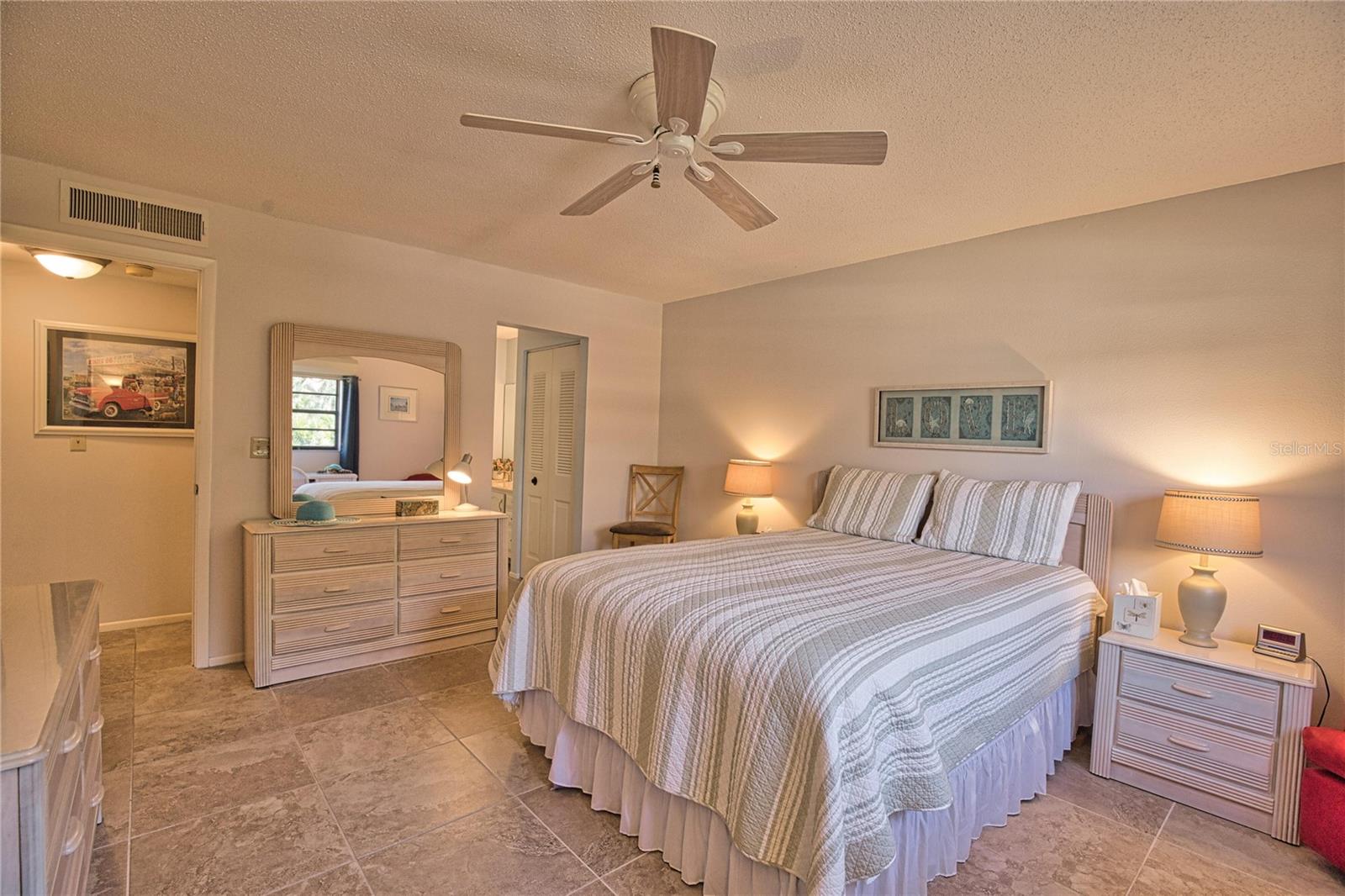 MISSION LAKES - Residential