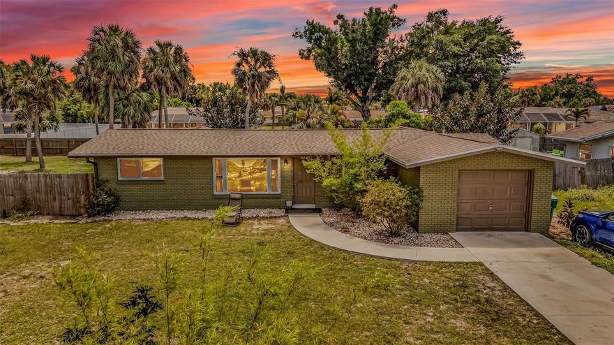 Unlock the potential in this well-located 3-bedroom, 2-bath home situated on a spacious fenced double lot—offering extra room for outdoor living, storage, or future expansion. Featuring an open-concept layout, the home provides a comfortable and functional flow that’s perfect for everyday living and entertaining.
A new roof installed in August 2022 adds peace of mind, while the property itself is move-in ready with the opportunity to add your own cosmetic updates and personal touch. Whether you're an investor, first-time buyer, or someone looking to customize a home to your style, this is a fantastic value.
Conveniently located near shopping, dining, and hospitals, this home combines location, space, and affordability. With a great price and tons of upside, this is an opportunity you don’t want to miss!