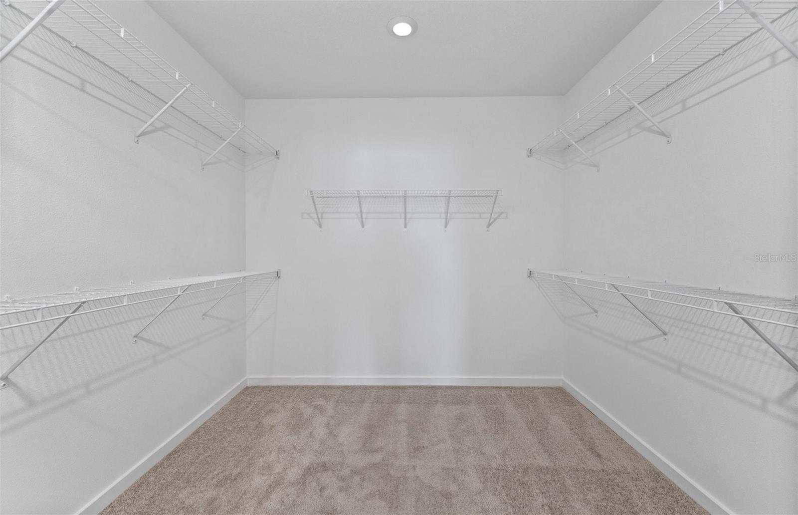 OAKFIELD LAKES - Residential