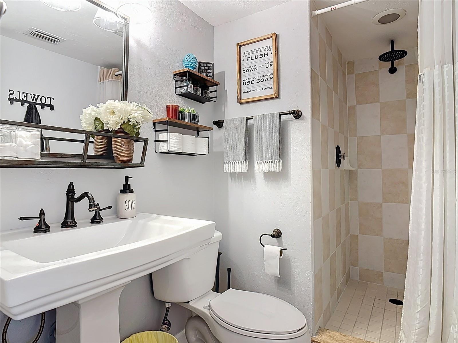 CYPRESS CREEK GOLF TWNHMS - Residential