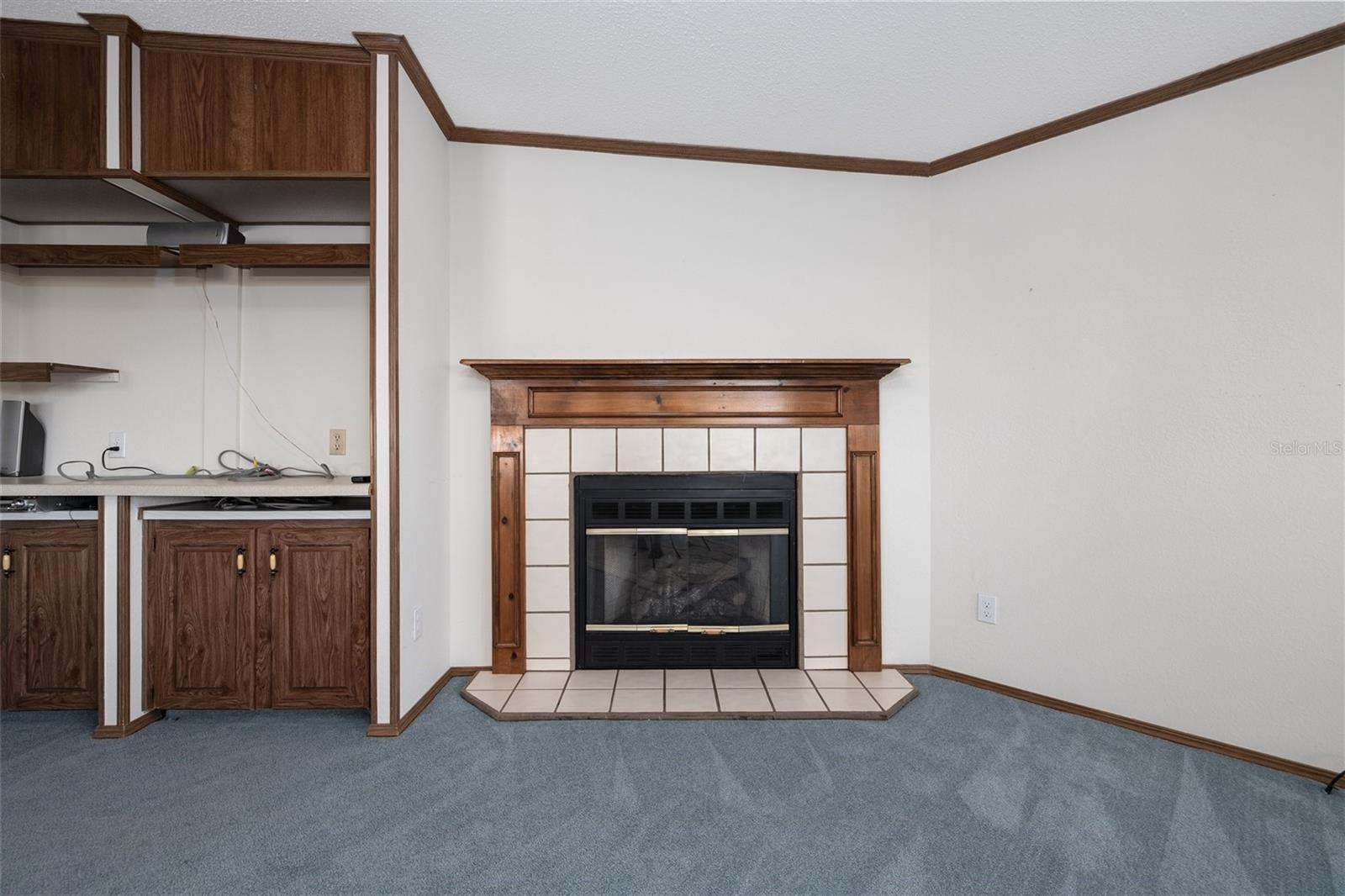 EDGEWATER LANDING - Residential