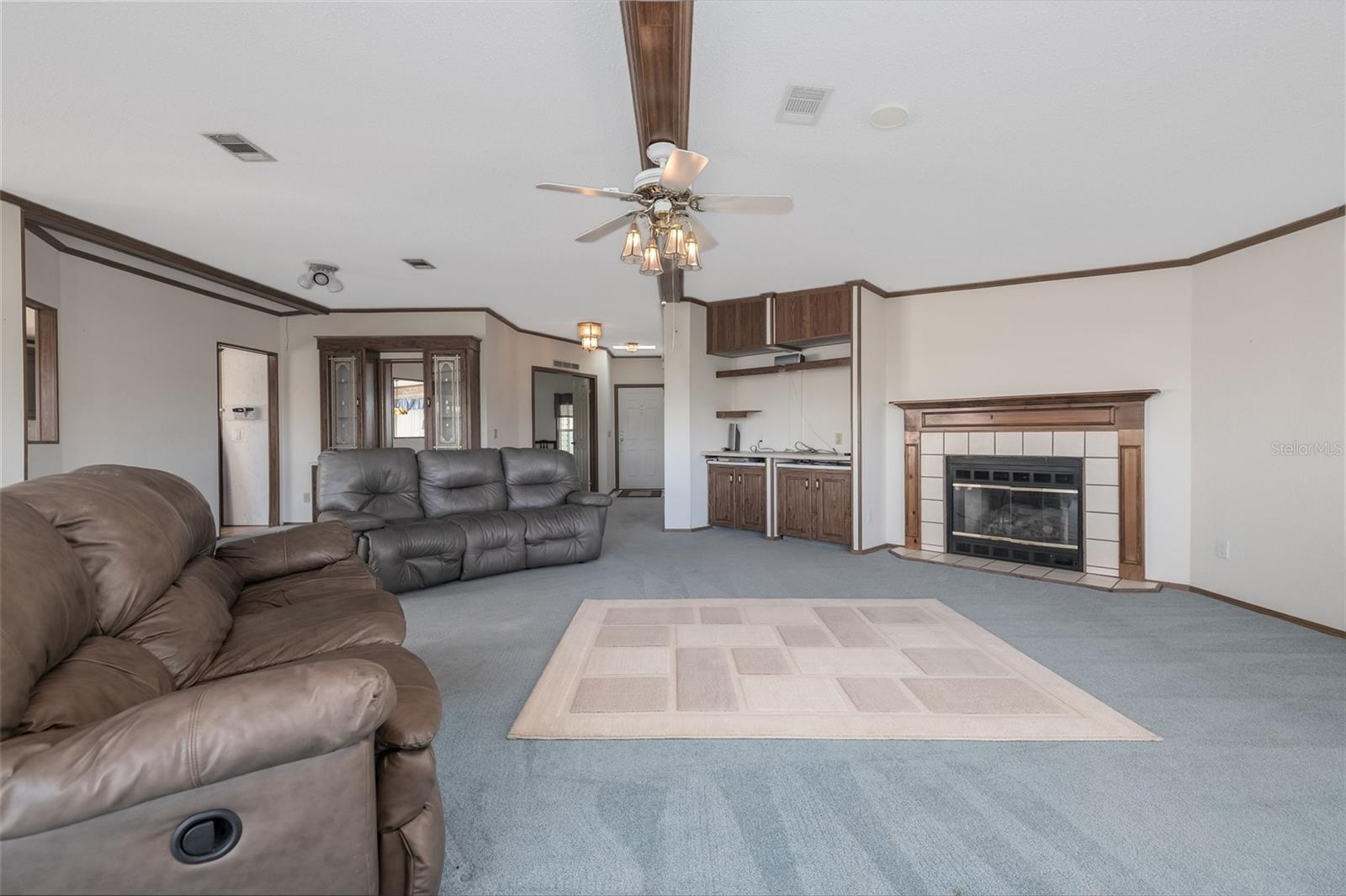 EDGEWATER LANDING - Residential