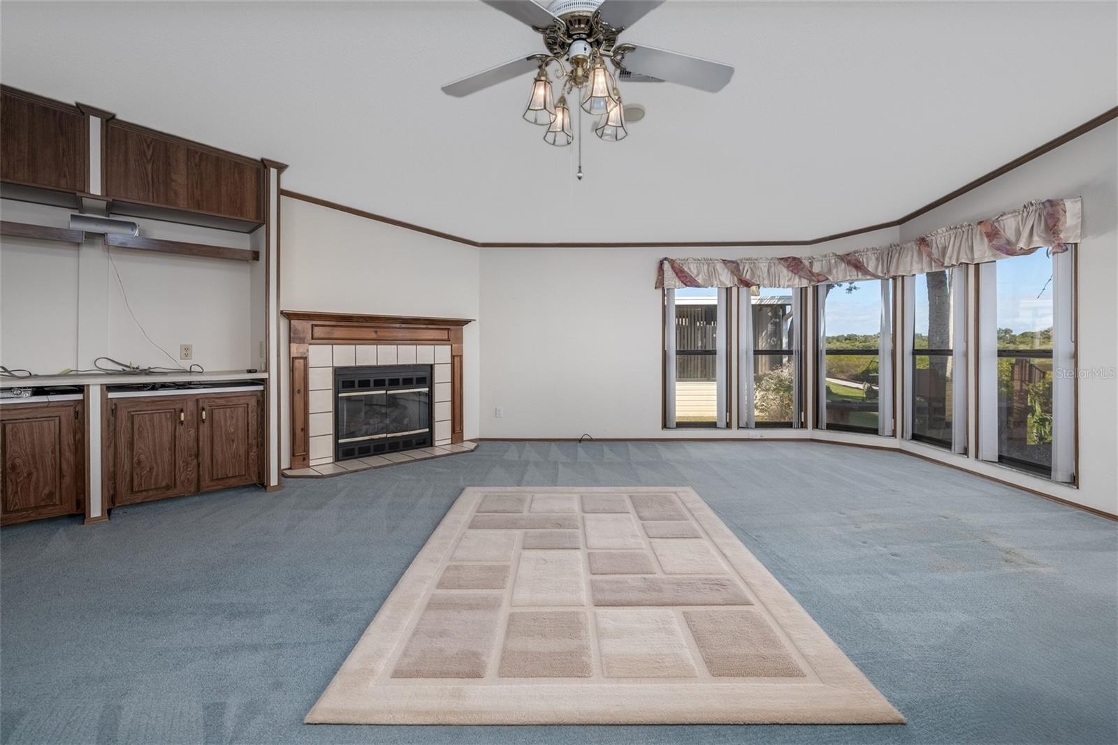 EDGEWATER LANDING - Residential