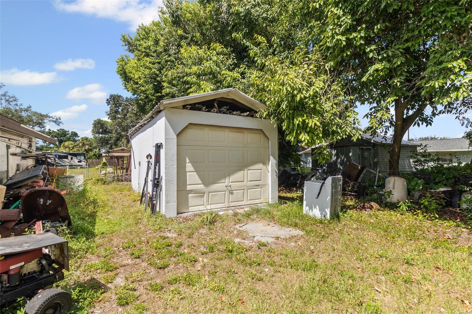 MOUNT PLEASANT - Residential