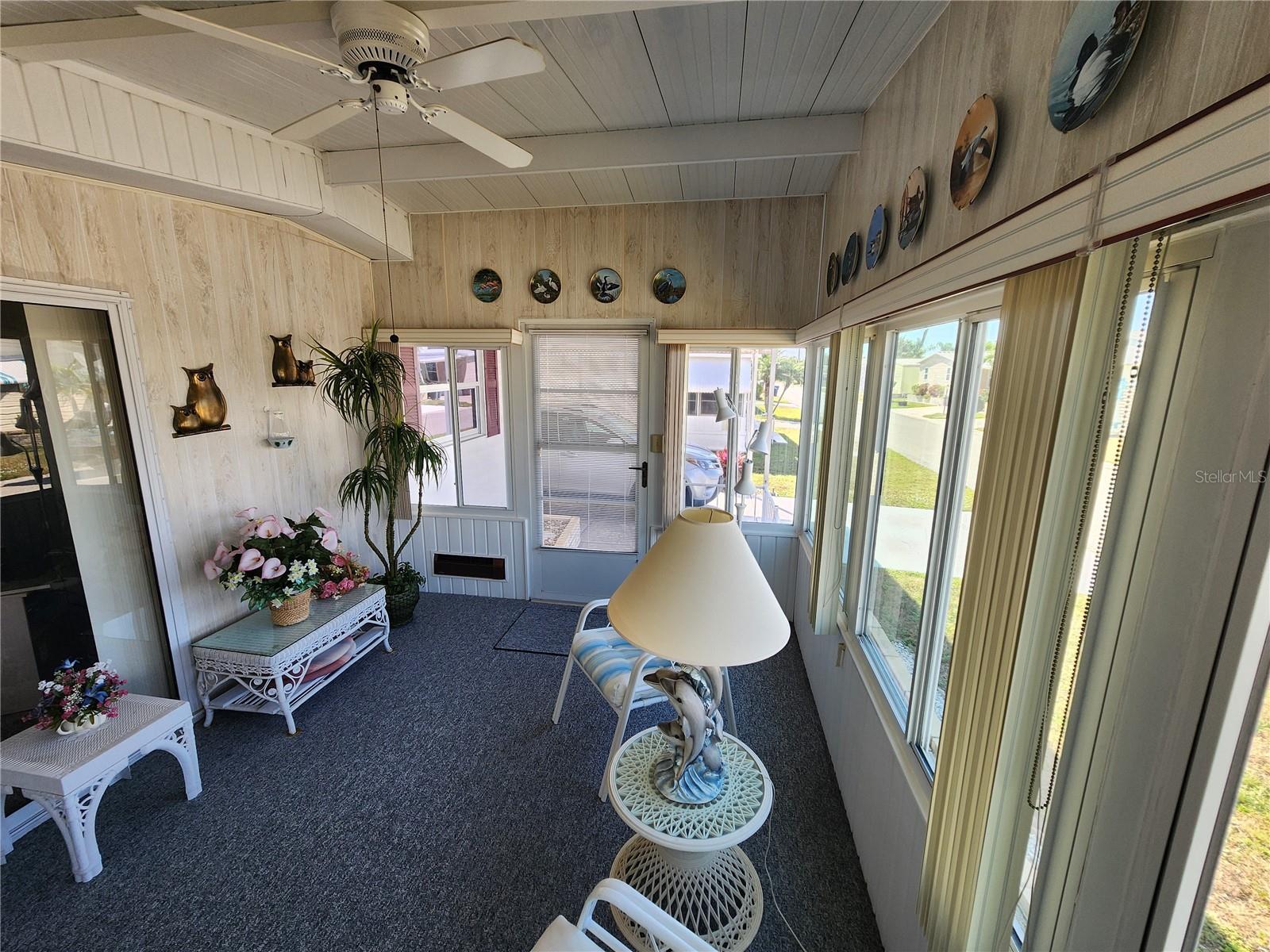 PALM LAKE ESTATES - Residential