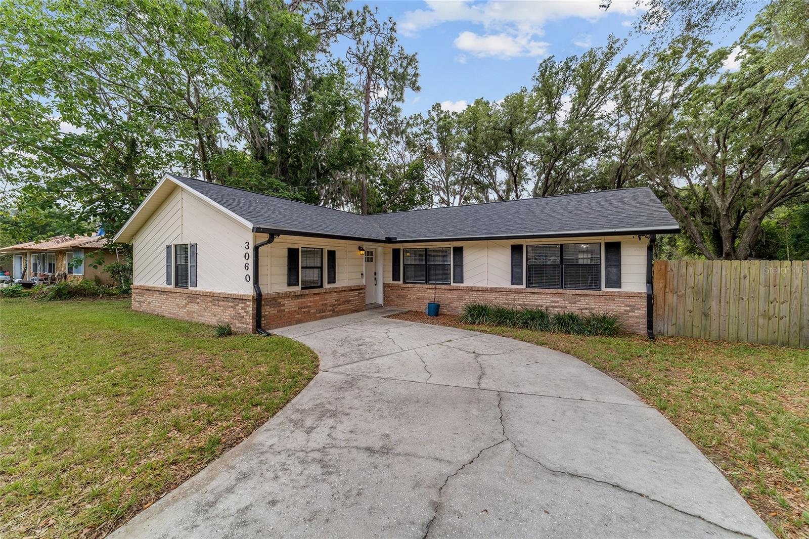 COUNTRYSIDE ESTATE - Residential