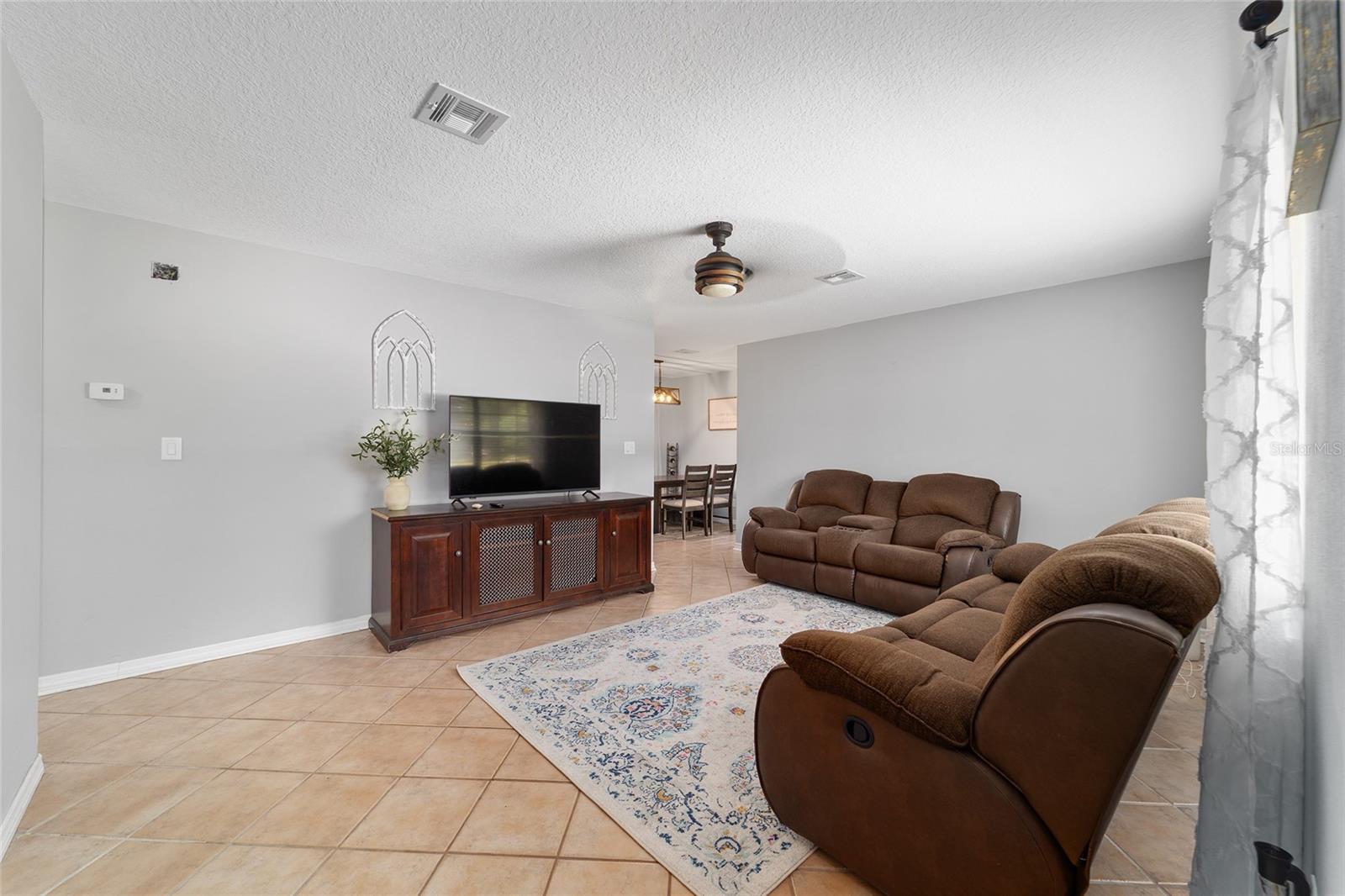 COUNTRYSIDE ESTATE - Residential