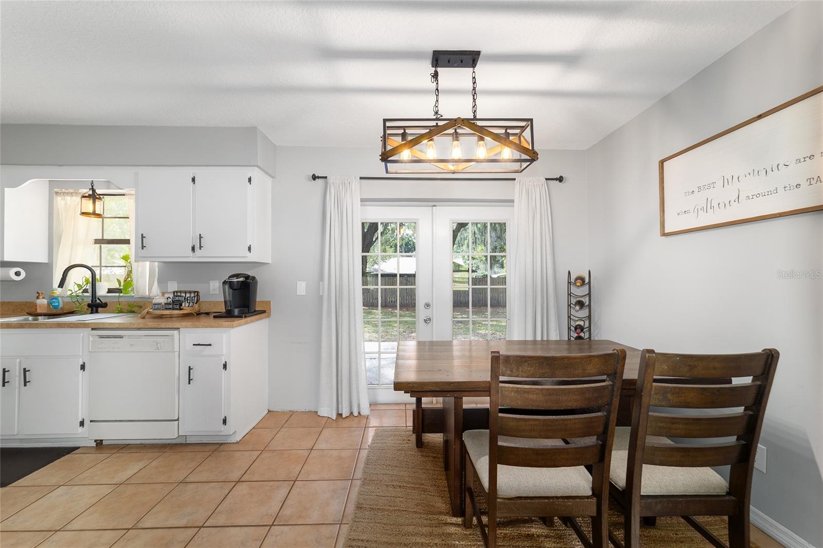 COUNTRYSIDE ESTATE - Residential