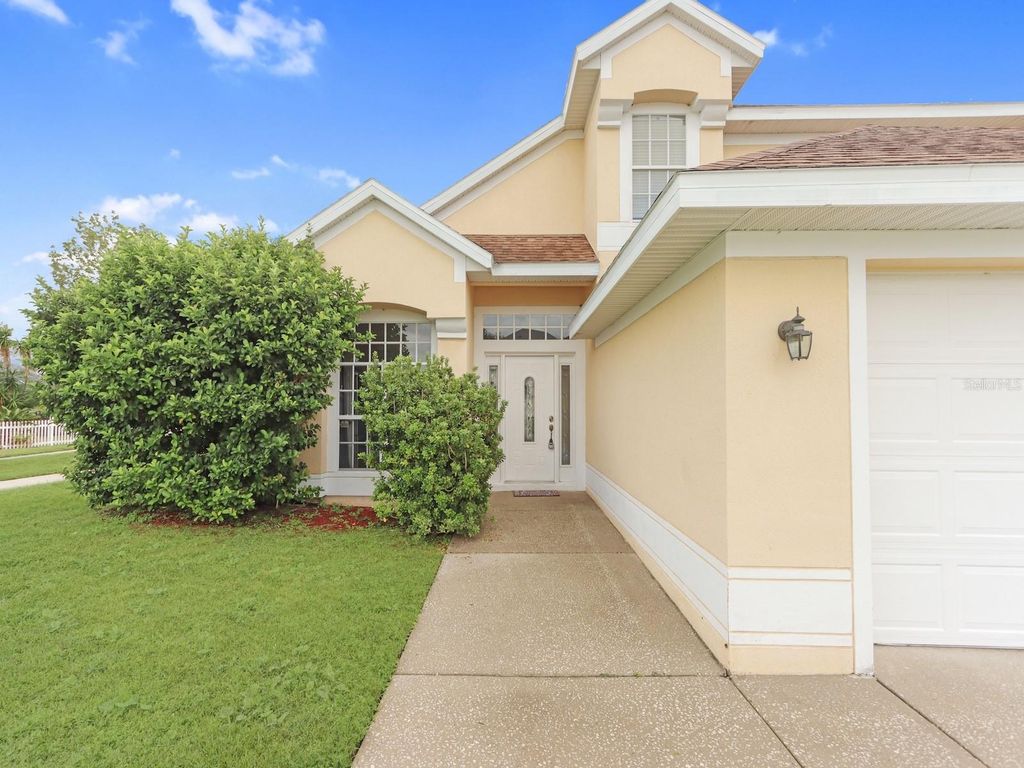 Photo of 3203 Herons Point Circle, Kissimmee, FL 34741 (MLS # S5135972)