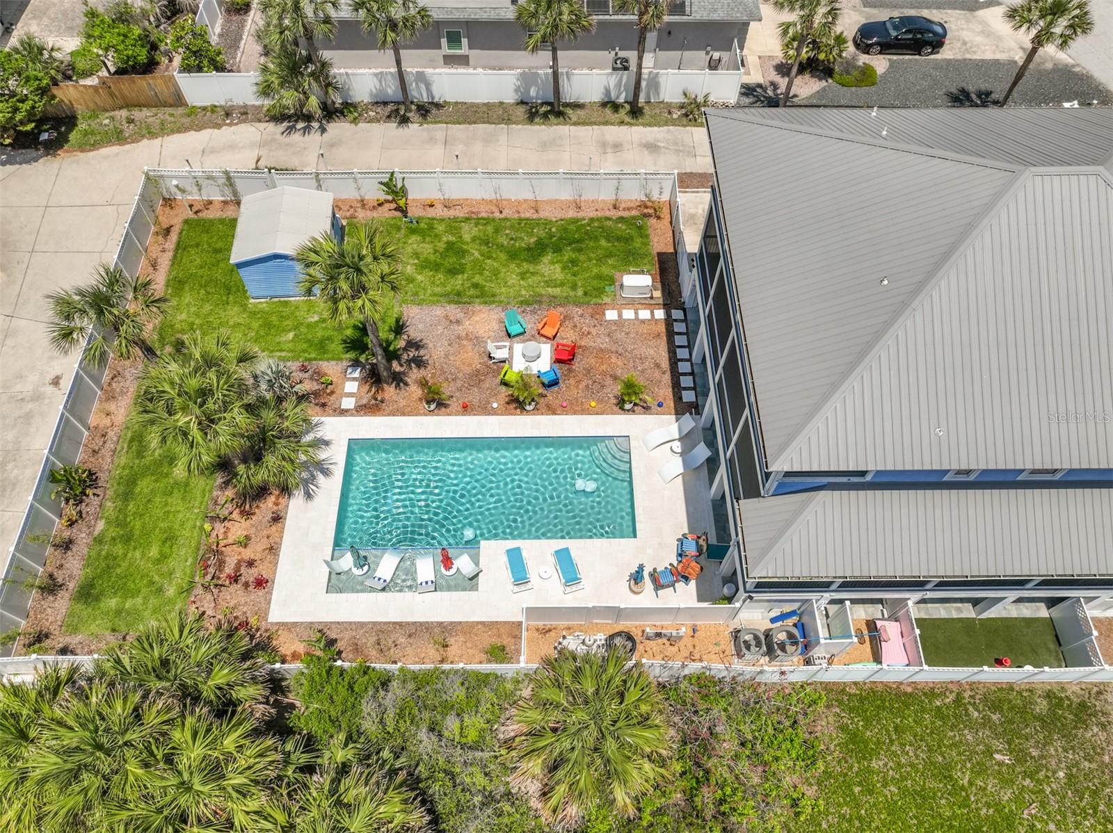 DOLPHIN COVE - Residential