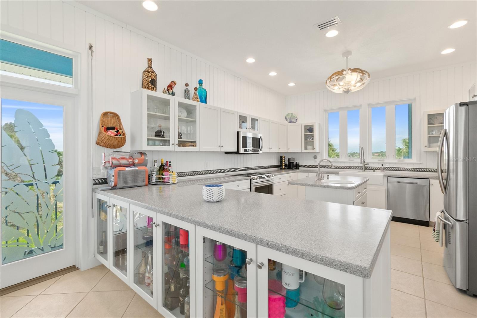 DOLPHIN COVE - Residential