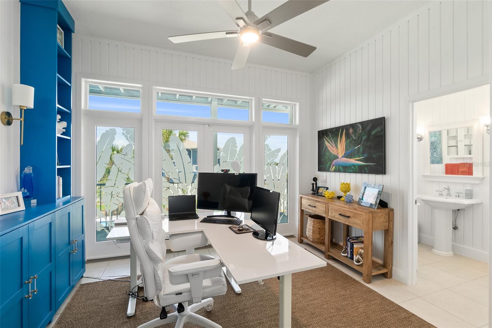 DOLPHIN COVE - Residential